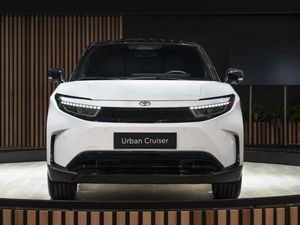 Tampang Mobil Listrik Terbaru Toyota yang Pakai Platform Suzuki