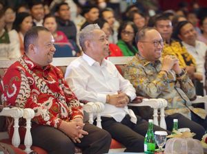 Wamensos Ajak Seluruh Pihak Gotong Royong Entaskan Kemiskinan Ekstrem Wamensos Ajak Seluruh Pihak Gotong Royong Entaskan Kemiskinan Ekstrem