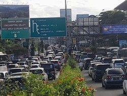 7.000 Kendaraan Menuju Puncak Bogor Pagi Ini, Polisi Terapkan One Way