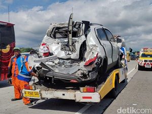 Kecelakaan Beruntun Libatkan 3 Kendaraan di Tol Boyolali