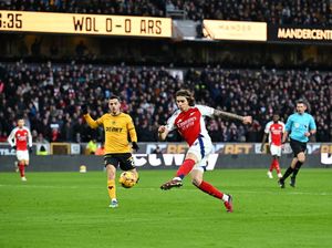 Wolves Vs Arsenal: 10 Vs 10, Meriam London Menang 1-0 Wolves Vs Arsenal: 10 Vs 10, Meriam London Menang 1-0