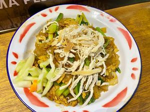 Mantan Karyawan Gerai Es Teler Sukses Jual Nasi Goreng Gerobakan