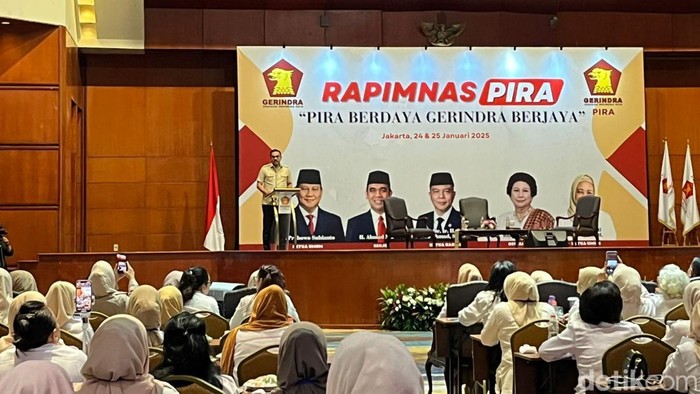 Menteri UMKM Maman Abdurrahman menyampaikan pemerintah akan memamerkan modal terhadap UMKM yang terlibat dalam jadwal Makan Bergizi Gratis. (Anggi M/) Menteri UMKM Maman Abdurrahman menyampaikan pemerintah akan memamerkan modal terhadap UMKM yang terlibat dalam jadwal Makan Bergizi Gratis. (Anggi M/)