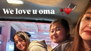 Lemas, Nia Ramadhani sampai Jatuh ke Lantai Usai Nenek Meninggal Dunia