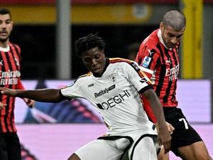 Lecce Tolak Proposal Baru MU untuk Patrick Dorgu Lecce Tolak Proposal Baru MU untuk Patrick Dorgu