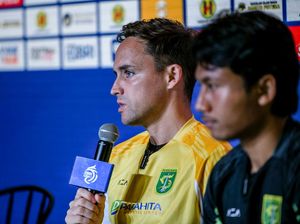 Tekad Paul Munster Putus Tren Negatif Persebaya Saat Lawan Barito Putera Tekad Paul Munster Putus Tren Negatif Persebaya Saat Lawan Barito Putera