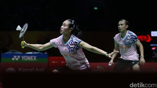 Rinov/Lisa Kandas di Semifinal Indonesia Masters 2025