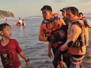 3 Wisatawan Asal Semarang Terseret Ombak Pantai Parangtritis