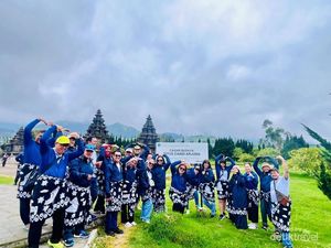 Mengunjungi Candi yang Pernah Terkubur di Rawa Mengunjungi Candi yang Pernah Terkubur di Rawa