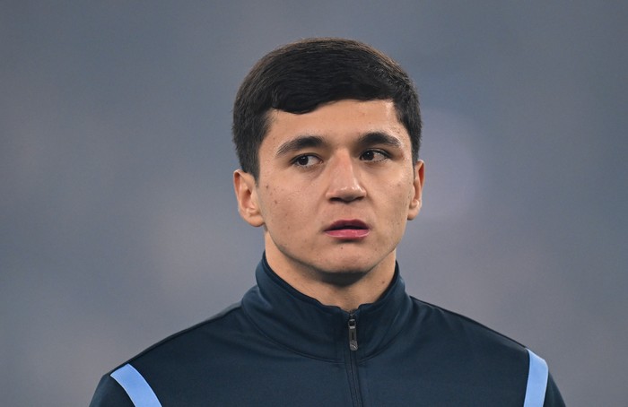 MANCHESTER, ENGLAND - JANUARY 25: Abdukodir Khusanov of Manchester City looks on as he lines up on the pitch prior to the Premier League match between Manchester City FC and Chelsea FC at Etihad Stadium on January 25, 2025 in Manchester, England. (Photo by Michael Regan/Getty Images)