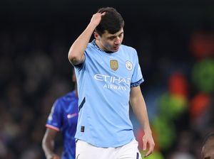 Guardiola Akui Khusanov Seharusnya Tak Debut Lawan Chelsea