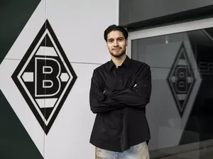 Sah! Kevin Diks Gabung Borussia Moenchengladbach Musim Depan