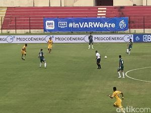 Gol Cepat Tocantins, PSS Ungguli Semen Padang 2-1 di Babak Pertama Gol Cepat Tocantins, PSS Ungguli Semen Padang 2-1 di Babak Pertama