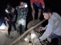 Longsor Timpa 3 Mobil di Poros Latimojong Luwu, 1 Orang Tewas-4 Luka