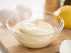 Selain Untuk Saus Salad, Ini 5 Manfaat Mayones yang Gurih Creamy