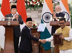 Menbud Fadli Zon Teken Kerja Sama Pertukaran Budaya dengan India