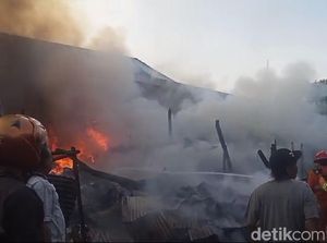 Bupati Blora soal Kebakaran Pasar: Kompor di Pasar Mestinya Nggak Boleh Bupati Blora soal Kebakaran Pasar: Kompor di Pasar Mestinya Nggak Boleh