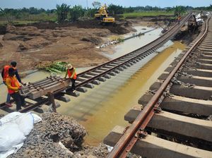 Catat! 8 Perjalanan KA Ini Dibatalkan pada 27-31 Januari Imbas Banjir Grobogan