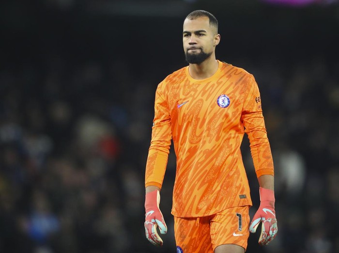 Chelsea's goalkeeper Robert Sanchez walks on the pitch at the end of the English Premier League soccer match between Manchester City and Chelsea at Etihad Stadium in Manchester, England, Saturday, Jan. 25, 2025. (AP Photo/Scott Heppell)