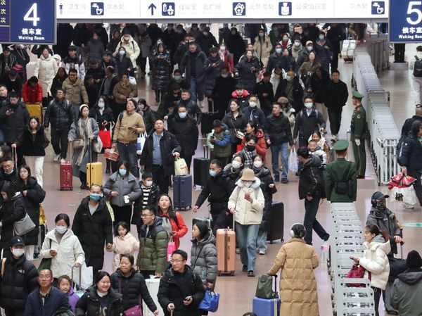 Begini Suasana Puncak Mudik Libur Imlek di Beijing