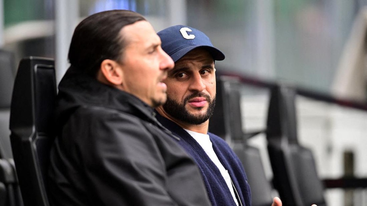 Kyle Walker berpeluang debut bersama AC Milan dalam pertandingan derby melawan Inter Milan (Foto: REUTERS/Daniele Mascolo)