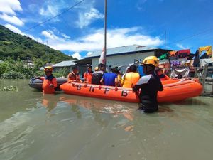 4.677 Warga dari 4 Wilayah di Provinsi Gorontalo Terdampak Banjir 4.677 Warga dari 4 Wilayah di Provinsi Gorontalo Terdampak Banjir
