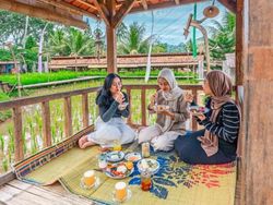 Ada di Bogor! 5 Tempat Makan Ini Punya Suasana Perkampungan Asri