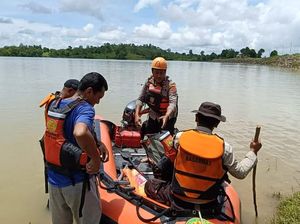 IRT di Belu Hilang Terseret Banjir, Tim SAR Susuri Sungai-Bendungan IRT di Belu Hilang Terseret Banjir, Tim SAR Susuri Sungai-Bendungan