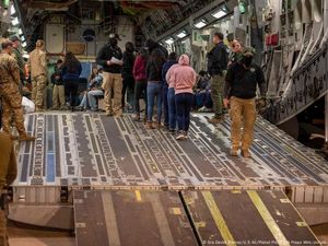 Trump Batal Terapkan Tarif-Sanksi Terhadap Kolombia Usai Ada Kesepakatan