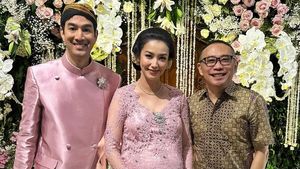 5 Gaya Anggun Velove Vexia Berbalut Kebaya Pink di Mitoni 7 Bulanan Kehamilan