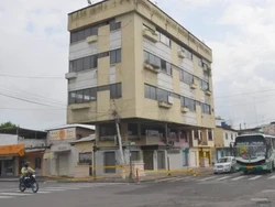 Desainnya Rawan Roboh, Eh Bangunan Ini Tetap Kokoh Usai 8 Kali Gempa