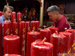 300 Lilin Akan Terangi Vihara Dharma Ramsi Bandung Malam Ini 300 Lilin Akan Terangi Vihara Dharma Ramsi Bandung Malam Ini