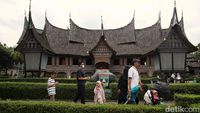 Serunya Menghabiskan Libur Panjang di TMII