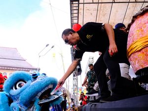 Kala Walkot Solo Kena Kepruk Bakul Telur Gulung Rp 800 Ribu Kala Walkot Solo Kena Kepruk Bakul Telur Gulung Rp 800 Ribu