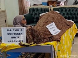 Cerita Denada Ambil Alih Kemudi saat Sopir Lelah Perjalanan ke Banyuwangi