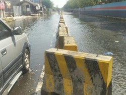 Warga Pesisir Jatim Diimbau Waspada Banjir Rob hingga 31 Januari 2025