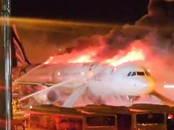Pesawat Air Busan Terbakar Hebat di Korea Selatan, Ini Dugaan Penyebabnya