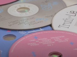 Video Data: Stagnasi Penjualan Album Fisik K-Pop