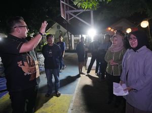 Rombongan Outing Pelajar Mojokerto Disambut Tangis Usai Tragedi Pantai Drini Rombongan Outing Pelajar Mojokerto Disambut Tangis Usai Tragedi Pantai Drini
