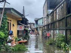 5 RT di Duri Kosambi Cengkareng Masih Banjir, Ketinggian Air Capai 1 Meter