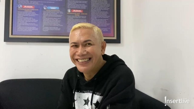 Berita Viral Selebriti dari InsertLive : Kemarin Ngamuk, Benny Simanjuntak 'Bungkam' Usai Ijonk Tersangka Vape Obat Keras