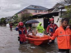 BPBD: 43 RT di Jakbar Terendam Banjir, Warga Mengungsi