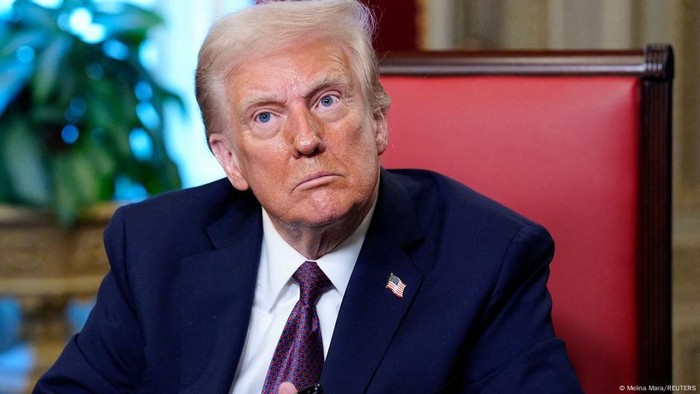 Hakim AS Hentikan Sementara Rencana Trump Bekukan Dana Bantuan Federal Hakim AS Hentikan Sementara Rencana Trump Bekukan Dana Bantuan Federal