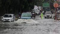 Jalan Latumenten Grogol Banjir, Arus Lalu-lintas Tersendat