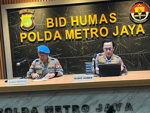 Video Polda Metro Segera Sidang Etik AKBP Bintoro Terkait Dugaan Pemerasan Video Polda Metro Segera Sidang Etik AKBP Bintoro Terkait Dugaan Pemerasan
