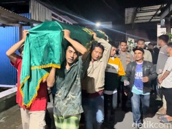 Firasat Ortu Siswa SMPN 7 Kota Mojokerto yang Anaknya Tewas Terseret Ombak