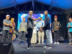 KNPI Beri Penghargaan 5 Pemuda Inspiratif di NTB