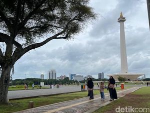 Dear Traveler, Jangan Parkir Sembarangan Saat Main ke Monas Dear Traveler, Jangan Parkir Sembarangan Saat Main ke Monas