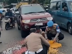 Sopir Pajero Tabrak Pedagang Kacang di Bogor gegara Nyetir Sambil Main HP
