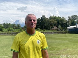 Mazola Ungkap Pemain PSS Sempat Kena Mental Usai Ditekuk Semen Padang